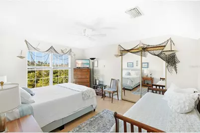 212 85th St, Holmes Beach, FL 34217 - Photo 21