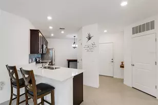 6471 Silverstar Dr, Sarasota, FL 34240 - Photo 9
