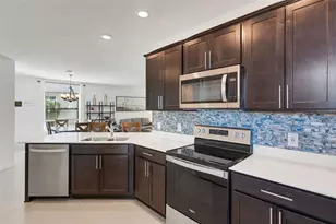 6471 Silverstar Dr, Sarasota, FL 34240 - Photo 11
