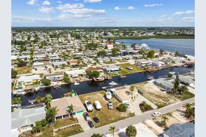 13612 Garris Dr, Hudson, FL 34667 - Photo 9