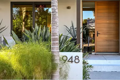 948 Citrus Avenue, Sarasota, FL 34236 - Photo 7