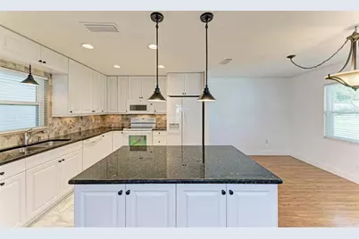 3324 Westford Lane #112, Sarasota, FL 34231 - Photo 19