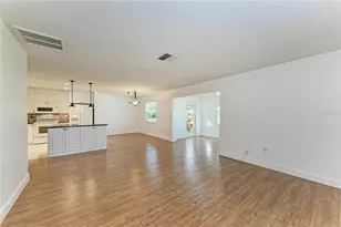 3324 Westford Ln, Sarasota, FL 34231 - Photo 11