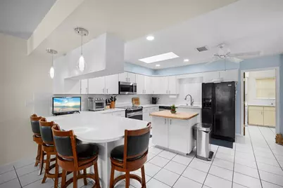 6936 Arbor Oaks Circle, Bradenton, FL 34209 - Photo 9