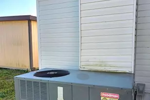 2003 Minnesota Ave, Bradenton, FL 34207 - Photo 33