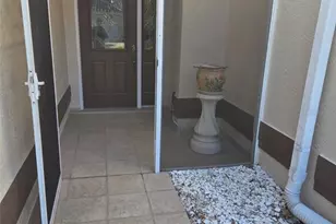 4547 Del Sol Blvd S, Sarasota, FL 34243 - Photo 3