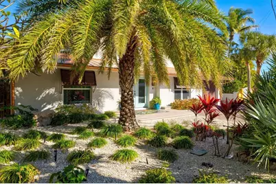 506 58th Street, Holmes Beach, FL 34217 - Photo 5