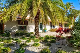 506 58th St, Holmes Beach, FL 34217 - Photo 5