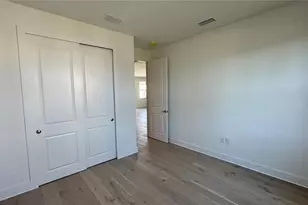 18515 Midsummer Pl, Venice, FL 34293 - Photo 13