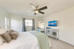 3368 Sheffield Cir, Sarasota, FL 34239 - Photo 23