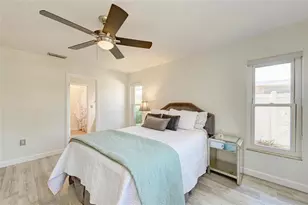 3368 Sheffield Cir, Sarasota, FL 34239 - Photo 21