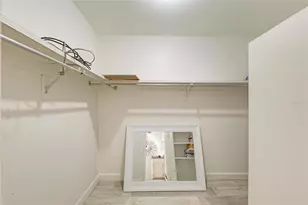 3368 Sheffield Cir, Sarasota, FL 34239 - Photo 25