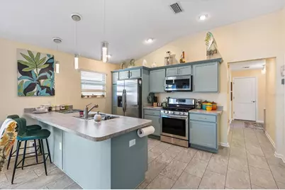 5709 Grimes Court, The Villages, FL 32163 - Photo 7