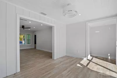 2104 Datura Street, Sarasota, FL 34239 - Photo 15