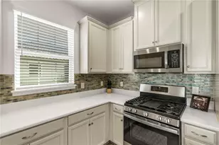 10930 Wendover Dr, Palmetto, FL 34221 - Photo 19