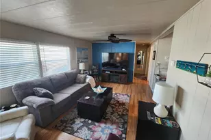 808 53rd Ave E, Bradenton, FL 34203 - Photo 5