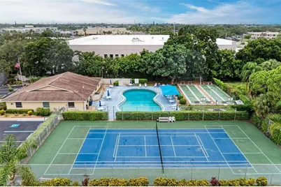 390 301 Boulevard W #8C, Bradenton, FL 34205 - Photo 29