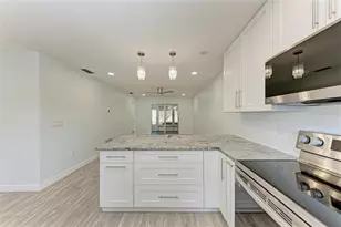 390 301 Blvd W, Bradenton, FL 34205 - Photo 11