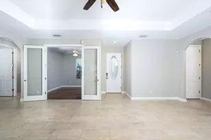 2442 Hively St, Sarasota, FL 34231 - Photo 5