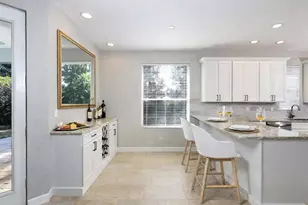 2442 Hively St, Sarasota, FL 34231 - Photo 7