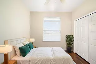 2442 Hively St, Sarasota, FL 34231 - Photo 15