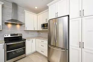 2442 Hively St, Sarasota, FL 34231 - Photo 11