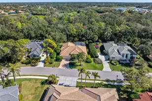 8468 Woodbriar Dr, Sarasota, FL 34238 - Photo 39