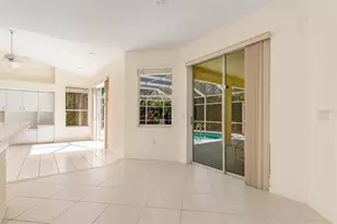 8468 Woodbriar Dr, Sarasota, FL 34238 - Photo 15