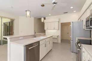 8468 Woodbriar Dr, Sarasota, FL 34238 - Photo 11