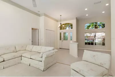 8468 Woodbriar Drive, Sarasota, FL 34238 - Photo 7