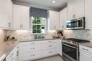 3319 Torta Ct, Bradenton, FL 34211 - Photo 9