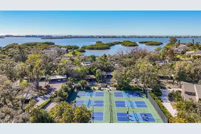1623 Pelican Cove Road #BA124, Sarasota, FL 34231 - Photo 3