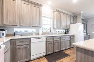 168 Duchess Ave, Nokomis, FL 34275 - Photo 15