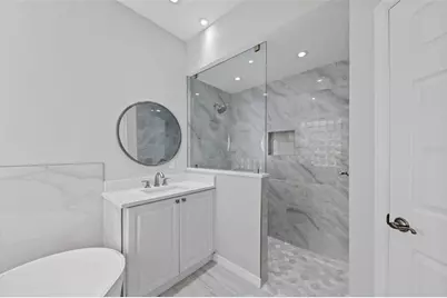 6639 Pebble Beach Way, Lakewood Ranch, FL 34202 - Photo 19