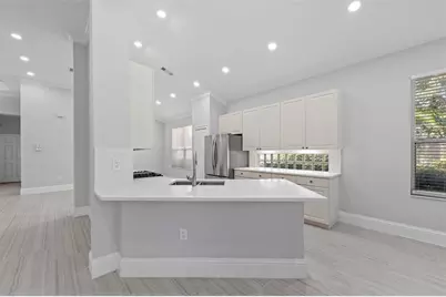 6639 Pebble Beach Way, Lakewood Ranch, FL 34202 - Photo 11