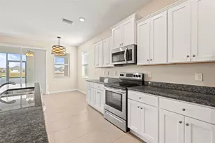 4016 Mossy Limb Ct, Palmetto, FL 34221 - Photo 5