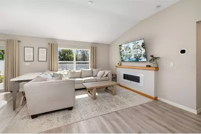 3565 74th Avenue Circle E, Sarasota, FL 34243 - Photo 7