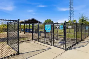 3565 74th Ave Circle E, Sarasota, FL 34243 - Photo 49