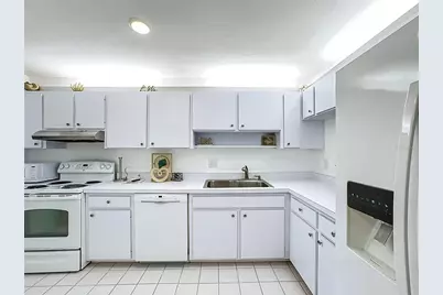 1511 Pelican Point Drive #BA180, Sarasota, FL 34231 - Photo 7