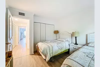 1511 Pelican Point Drive #BA180, Sarasota, FL 34231 - Photo 17