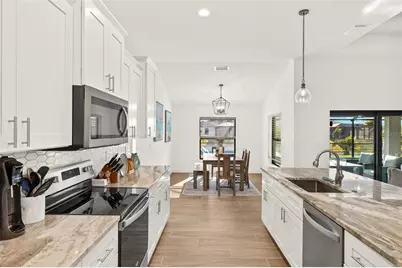 25 NW 14th Avenue, Cape Coral, FL 33993 - Photo 7