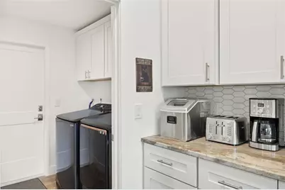 25 NW 14th Avenue, Cape Coral, FL 33993 - Photo 9