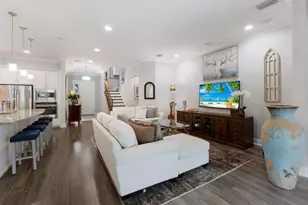 1856 Hyde Park St, Sarasota, FL 34239 - Photo 11