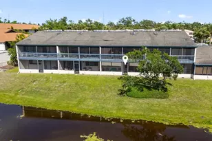 7218 Cloister Dr, Sarasota, FL 34231 - Photo 3