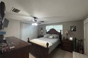 3319 Shamrock Dr, Venice, FL 34293 - Photo 15