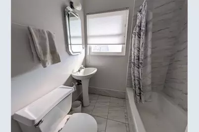 6280 Uplands Boulevard, Sarasota, FL 34243 - Photo 19