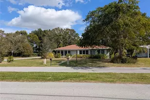 6280 Uplands Blvd, Sarasota, FL 34243 - Photo 3