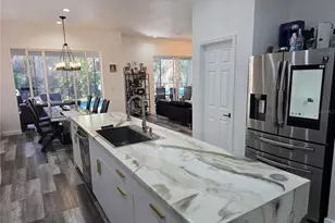 8111 Santa Rosa Ct, Sarasota, FL 34243 - Photo 21