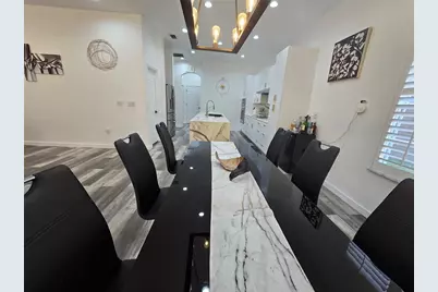 8111 Santa Rosa Court, Sarasota, FL 34243 - Photo 17