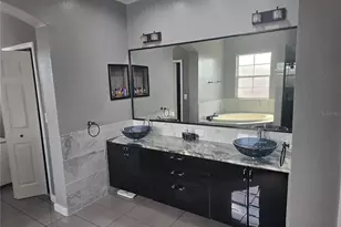 8111 Santa Rosa Ct, Sarasota, FL 34243 - Photo 51